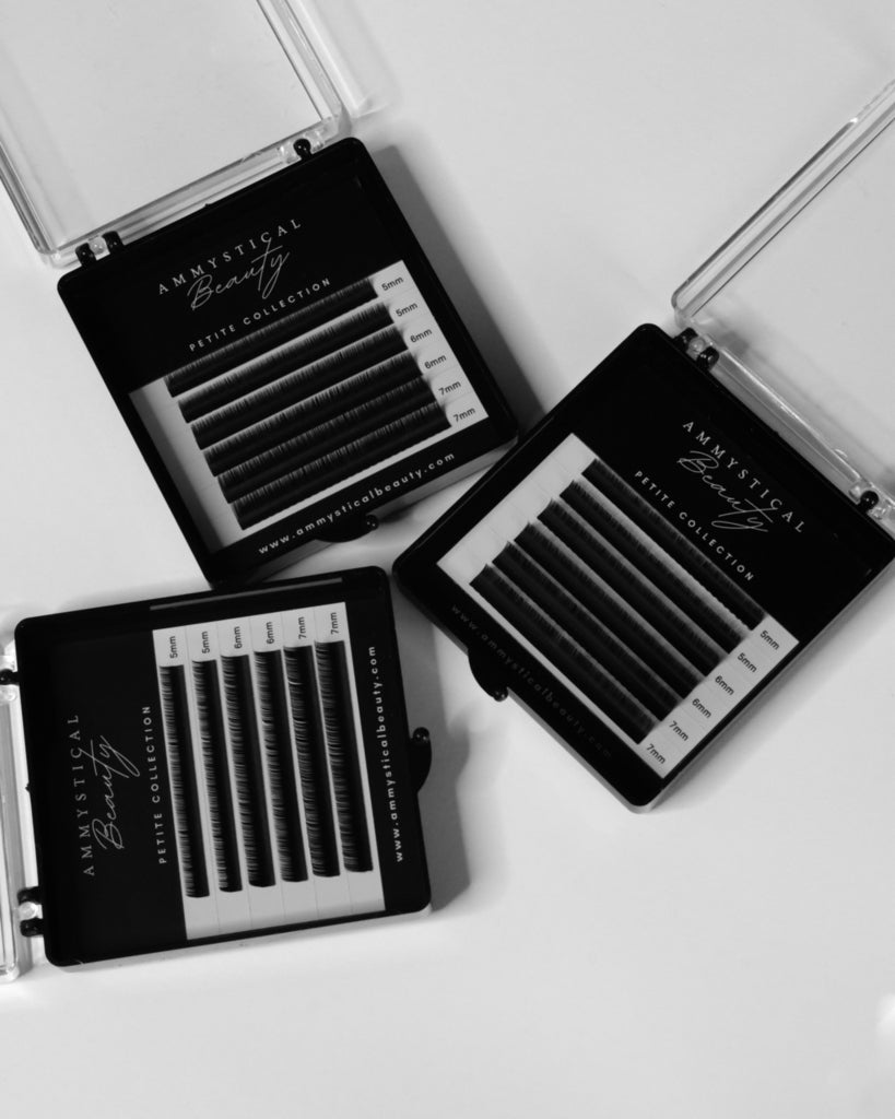 FIBRAS MINI o W 5D o Curva C o MIX 6-7mm o PETITE COLLECTION o FIBRAS TECNOLOGICAS o